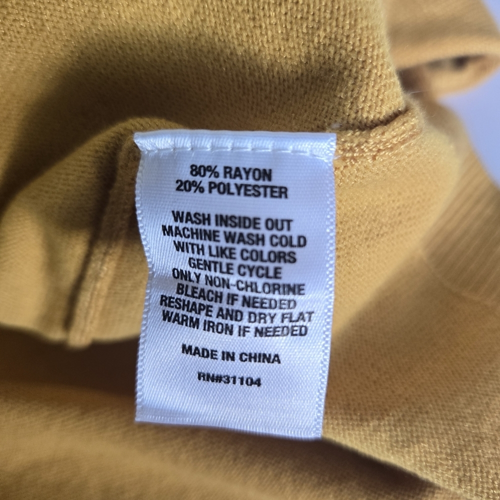 NWT, Wonderly Oversize  Golden Crew Neck Sweater. Size M - Picture 5 of 9
